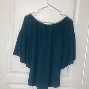 Vestique Off the Shoulder Top